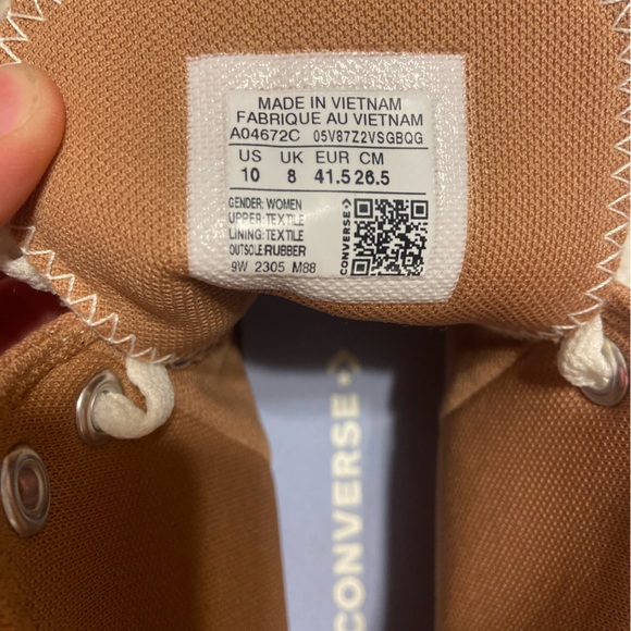 Women a size ten BRAND NEW brown converse shoes - Picture 6 of 7